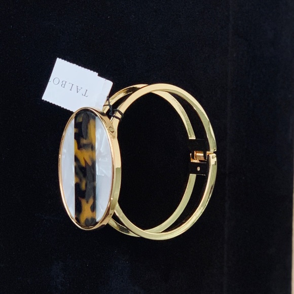 Talbots Magnetic Spring  Closure Tortoise Bracelet - Picture 4 of 6
